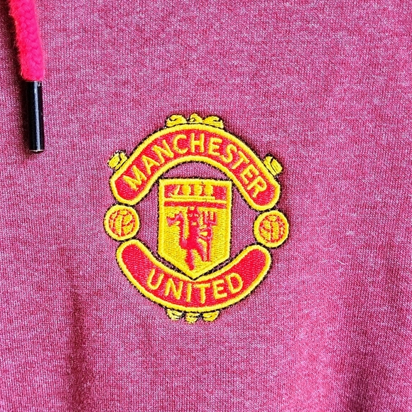 Manchester United Hoodie - Adult Small - Picture 2 of 6